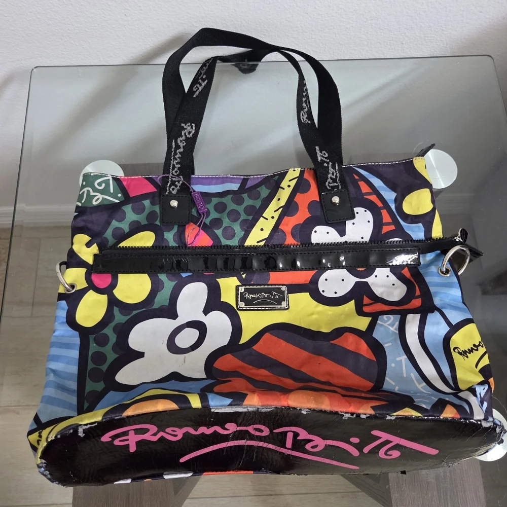 Romero Britto Medium Tote - Picture 4 of 11